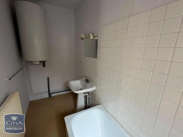 Appartement à louer 3 pièces 72.12m² Bourg-en-Bresse (01000)