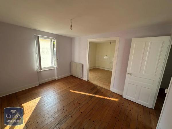 Appartement à louer 3 pièces 72.12m² Bourg-en-Bresse (01000)