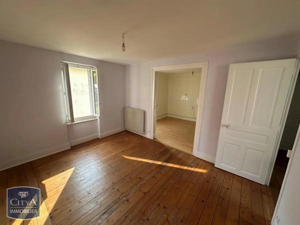 Appartement à louer 3 pièces 72.12m² Bourg-en-Bresse (01000)
