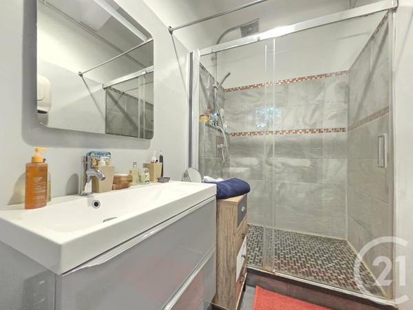 Appartement F4 à vendre  4 pièces - 82,88 m2 OLLIOULES - 83