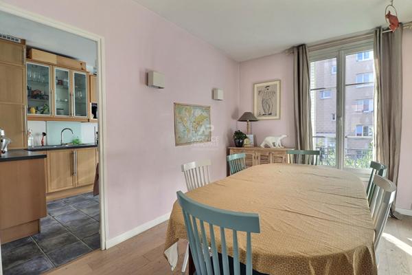 Versailles Montreuil Appartement duplex 6 pièces 136 m² au sol dernier étage €629 000 ** - Référence 27543