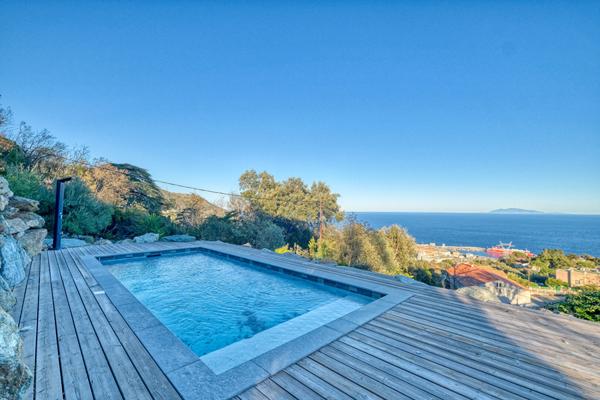 Maison Bastia - Cardo 5 pièces 170 m2 - terrain 975 m2 avec piscine vue mer