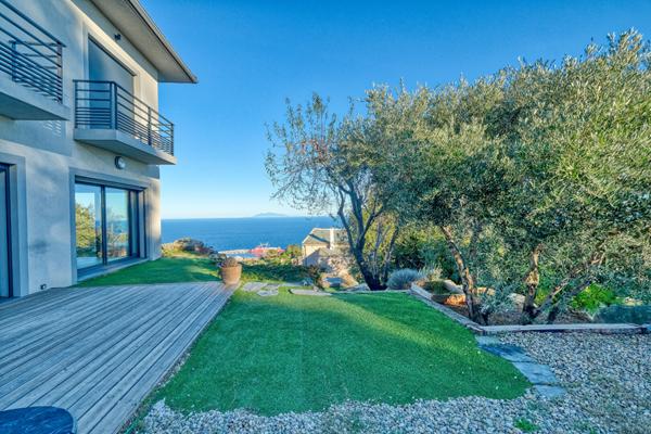 Maison Bastia - Cardo 5 pièces 170 m2 - terrain 975 m2 avec piscine vue mer