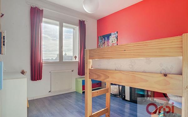 Maison à vendre    6 pièces • 174 m2 Issy-les-Moulineaux