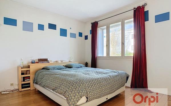 Maison à vendre    6 pièces • 174 m2 Issy-les-Moulineaux