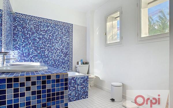 Maison à vendre    6 pièces • 174 m2 Issy-les-Moulineaux