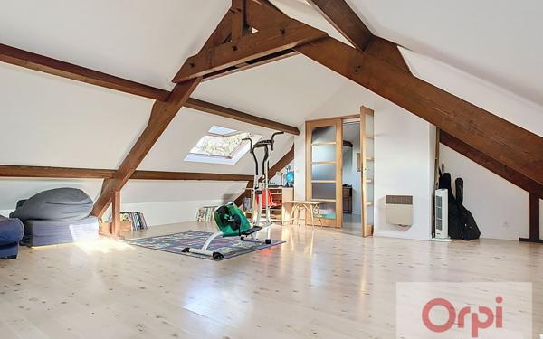 Maison à vendre    6 pièces • 174 m2 Issy-les-Moulineaux