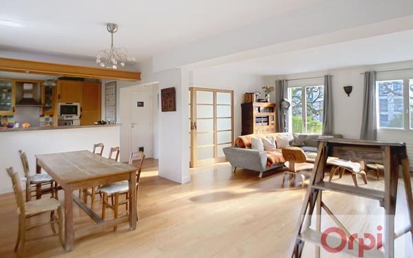 Maison à vendre    6 pièces • 174 m2 Issy-les-Moulineaux