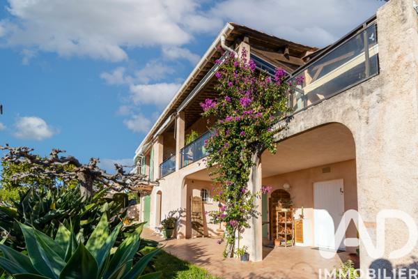 Maison à vendre 7 pièces 230 m² Cagnes-sur-Mer