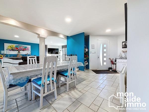 Maison de 5 chambres, garage, remise sur 2500 m2 de terrain clos