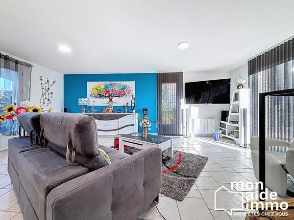 Maison de 5 chambres, garage, remise sur 2500 m2 de terrain clos