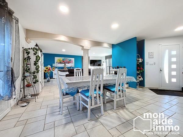 Maison de 5 chambres, garage, remise sur 2500 m2 de terrain clos