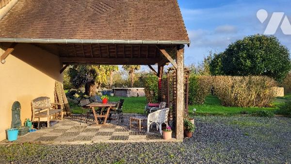 Maison rurale à vendre Précigné dans la Sarthe (72), comprenant :
