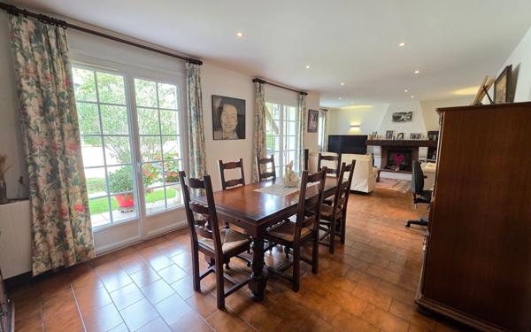 Maison à vendre    5 pièces • 121 m2 Mont-de-Marsan