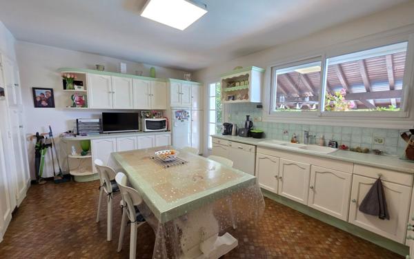 Maison à vendre    5 pièces • 121 m2 Mont-de-Marsan