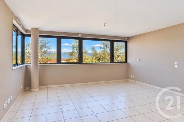 Appartement T3 à vendre  3 pièces - 71,62 m 2   ST JULIEN EN GENEVOIS  - 74