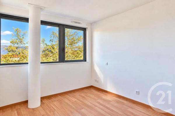 Appartement T3 à vendre  3 pièces - 71,62 m 2   ST JULIEN EN GENEVOIS  - 74