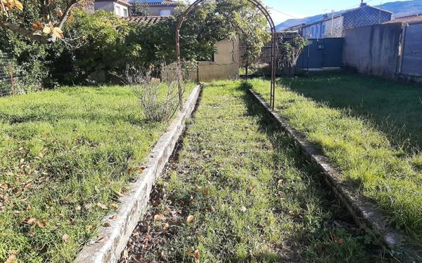 Maison à vendre    3 pièces •  Aussillon