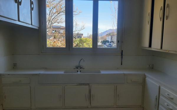 Maison à vendre    3 pièces •  Aussillon