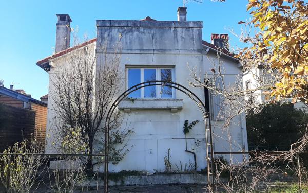 Maison à vendre    3 pièces •  Aussillon