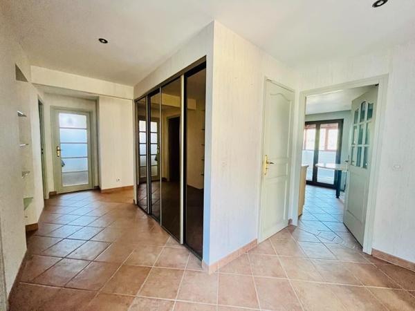 Maison - 4 pièces - 100 m²