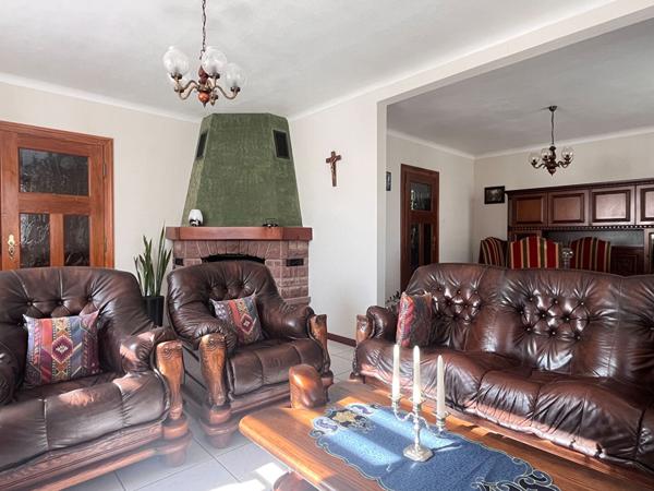 Maison - 7 pièces - 151 m²