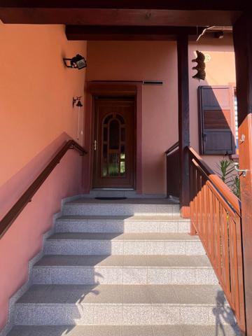 Maison - 7 pièces - 151 m²