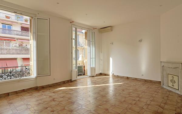 Appartement à vendre    3 pièces • 68 m2 Nice