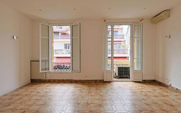 Appartement à vendre    3 pièces • 68 m2 Nice