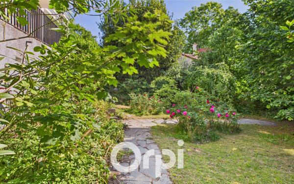 Appartement à vendre    4 pièces • 94 m2 Meudon