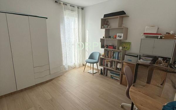 Appartement à vendre    3 pièces • 66,13 m2 Vitry-sur-Seine