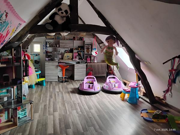 Maison de 161,34 m² sur parcelle de 1236 m² à vendre sur AVESNES LES AUBERT.