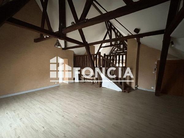 Location Appartement 5 pièces 128.3 m² - ET 2-10 RUE DES GAILLARDS Poitiers 86000