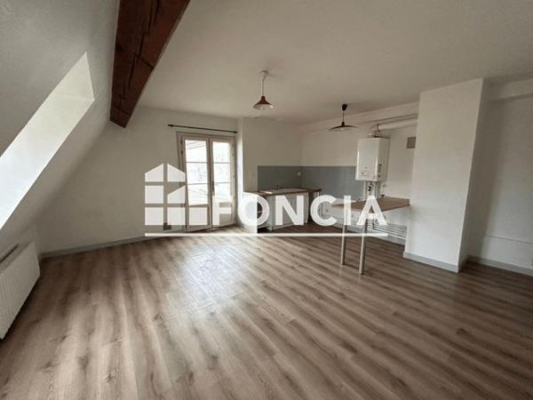 Location Appartement 5 pièces 128.3 m² - ET 2-10 RUE DES GAILLARDS Poitiers 86000