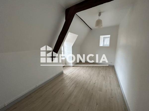 Location Appartement 5 pièces 128.3 m² - ET 2-10 RUE DES GAILLARDS Poitiers 86000