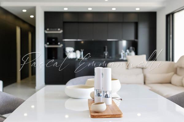 Appartement 4 pièces neuf vue mer piscine 137m2