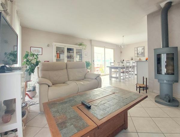 Maison traditionnelle proche centre à pieds - Saint Julien De Concelles