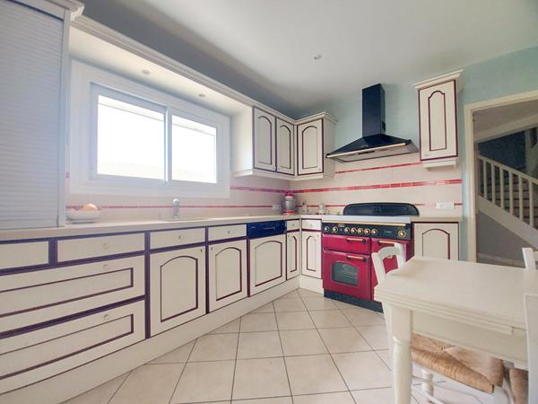 Maison traditionnelle proche centre à pieds - Saint Julien De Concelles