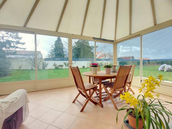 Maison traditionnelle proche centre à pieds - Saint Julien De Concelles