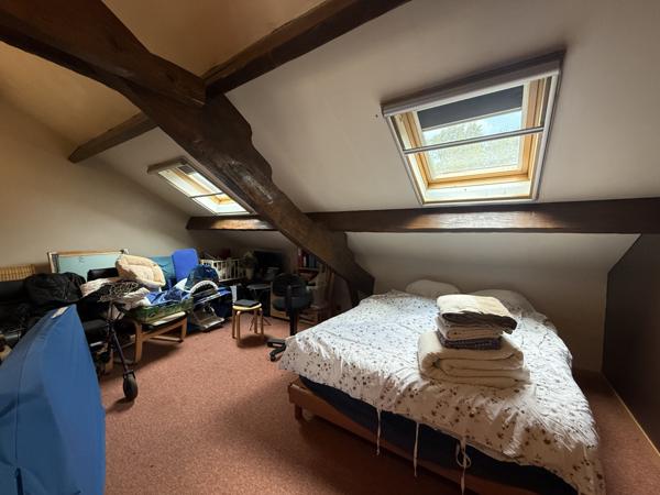 Montaigu-de-Quercy (82150) TARN ET GARONNE Montaigu de Quercy Grange rénovée et maison en pierre, piscine et 2.6 hectares