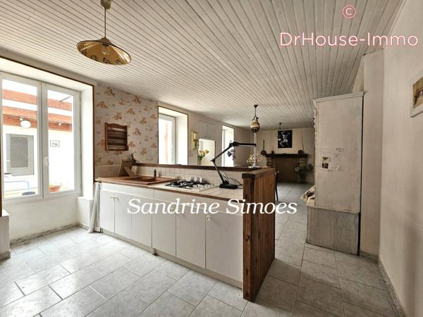 Maison à vendre 11 pièces de 196 m²