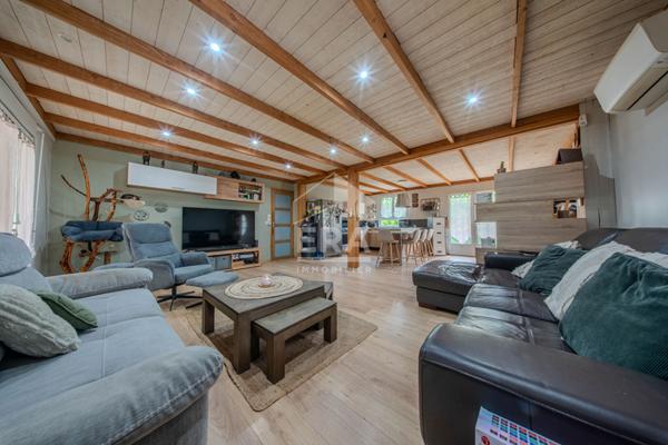 Maison T6 140 m2 - piscine et garage