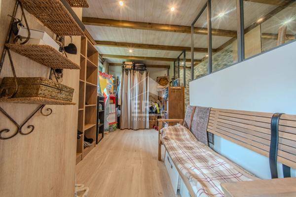 Maison T6 140 m2 - piscine et garage