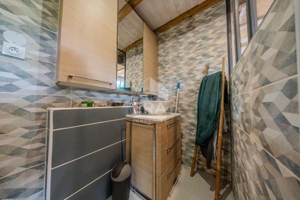 Maison T6 140 m2 - piscine et garage