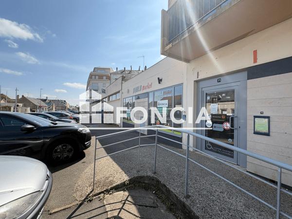 Location Local commercial 2 pièces 130 m² - 71 RUE DE LA REPUBLIQUE Luce 28110
