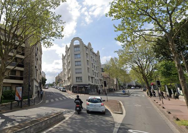 LOCAL À LOUER 170M2 À VANVES