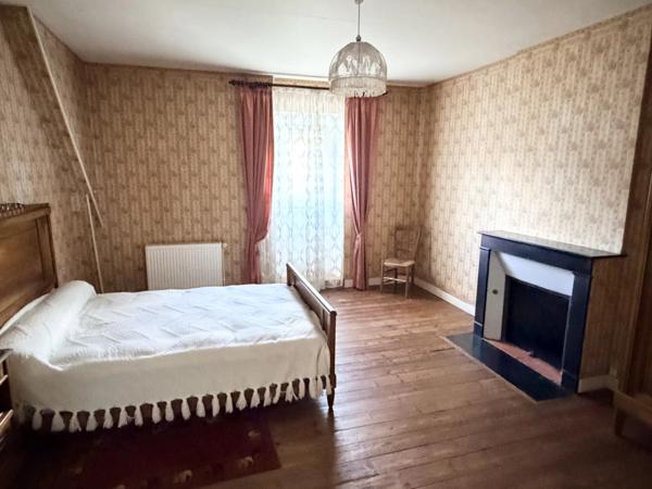 Magnifique maison de ville dans une ville animée de la Haute-Vienne