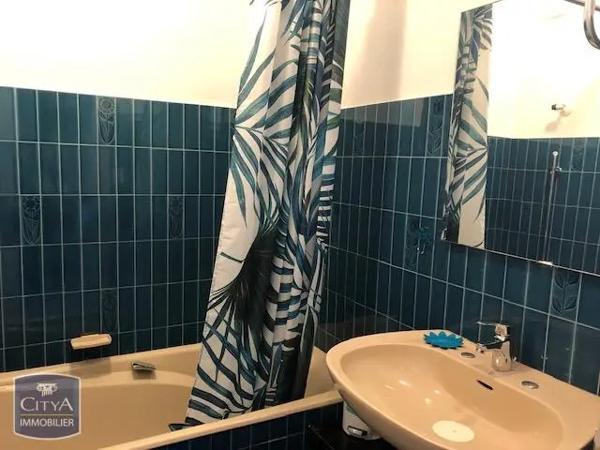 Appartement à louer 1 pièce 31.42m²