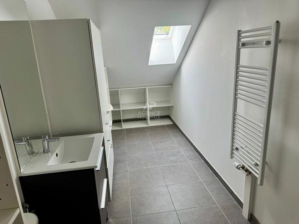 Appartement Le Mesnil Le Roi 2 pièce(s) 53.23 m2 330 000 € **  - Référence  4298
