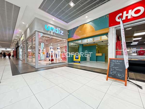 Location local commercial Cholet - 90 m² - 950 €/mois